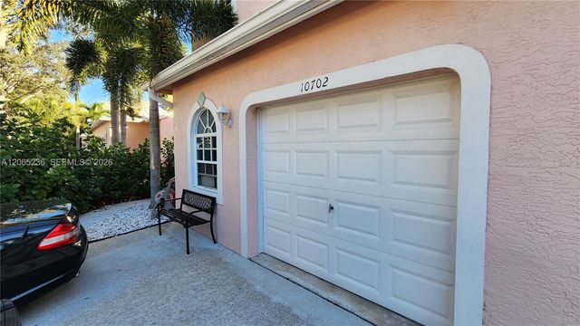 10702 Pelican Drive, Wellington, FL 33414
