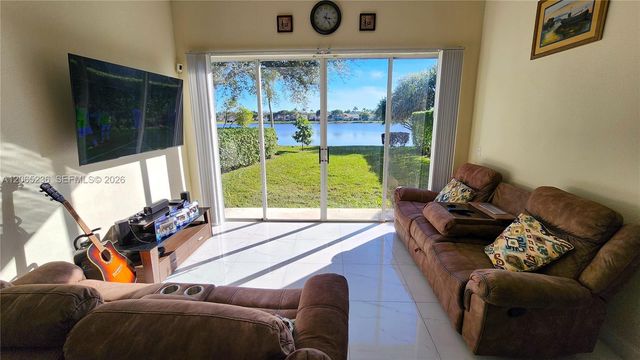 10702 Pelican Drive, Wellington, FL 33414