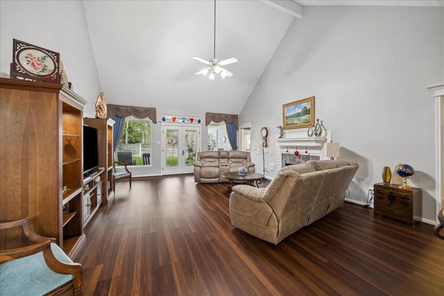 2102 Grand Mesa Drive, Kingwood, TX 77345