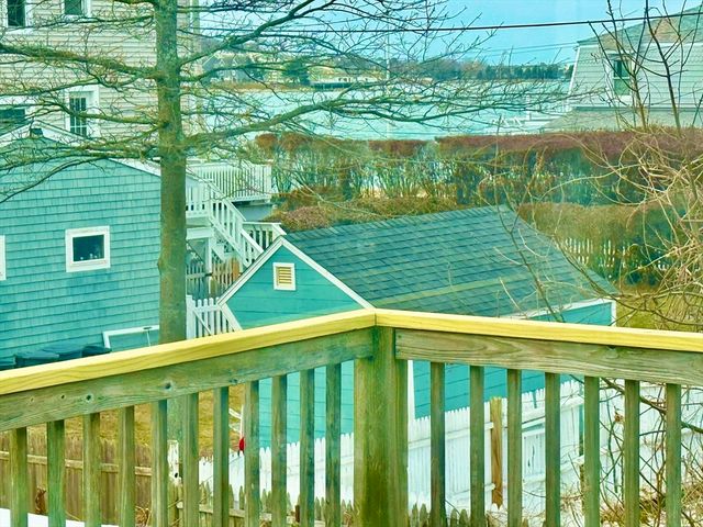 7 J Street Year Round top floor, Hull, MA 02045