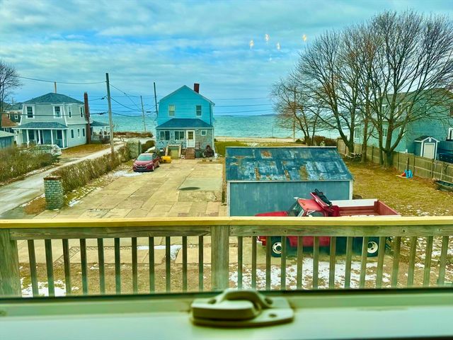 7 J Street Year Round top floor, Hull, MA 02045