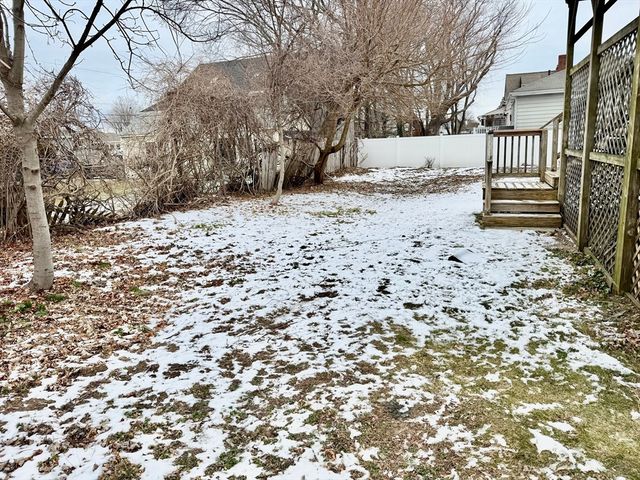 7 J Street Year Round top floor, Hull, MA 02045