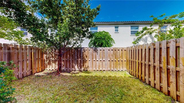 1867 SE 26th Ter, Homestead, FL 33035