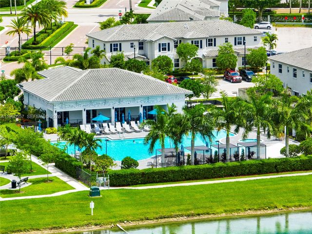 1867 SE 26th Ter, Homestead, FL 33035