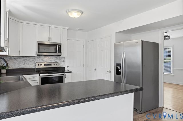 2206 Turtle Hill Ln, Midlothian, VA 23112