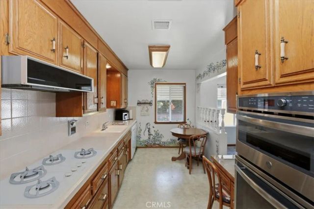9155 Arrington Avenue, Downey, CA 90240