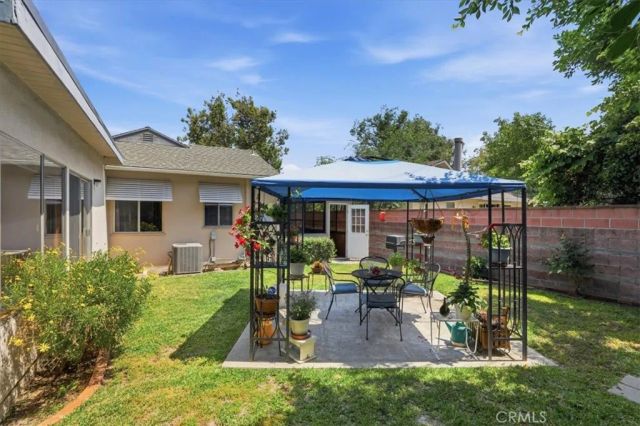9155 Arrington Avenue, Downey, CA 90240