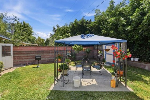 9155 Arrington Avenue, Downey, CA 90240