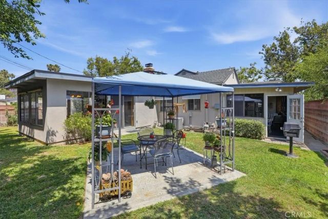 9155 Arrington Avenue, Downey, CA 90240