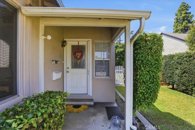 9155 Arrington Avenue, Downey, CA 90240