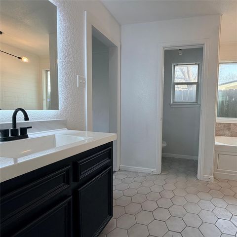 6526 Paris Street, Houston, TX 77021