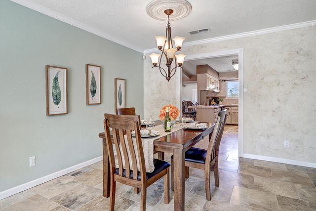 9909 Lorelei Lane NE, Albuquerque, NM 87111