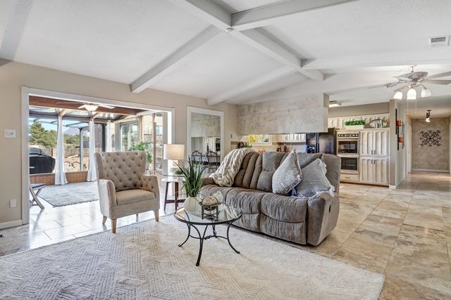 9909 Lorelei Lane NE, Albuquerque, NM 87111