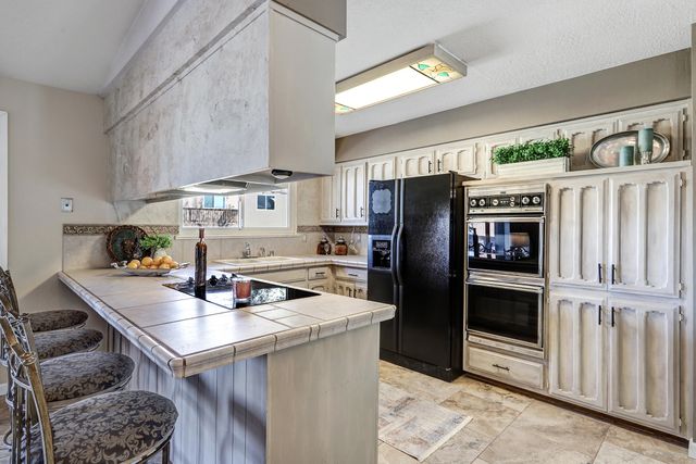 9909 Lorelei Lane NE, Albuquerque, NM 87111