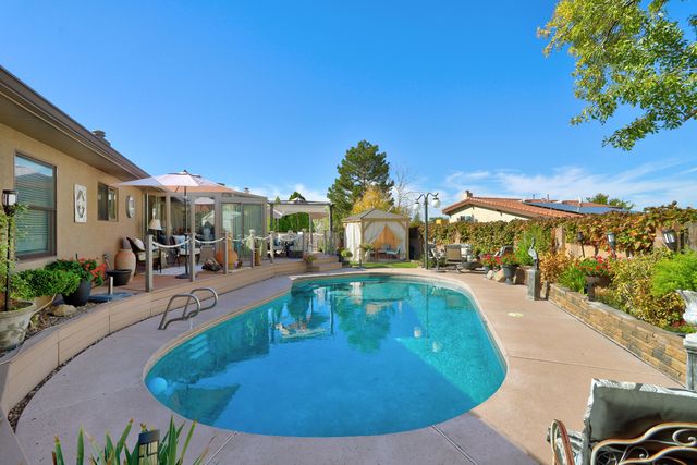 9909 Lorelei Lane NE, Albuquerque, NM 87111