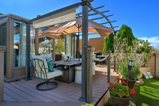 9909 Lorelei Lane NE, Albuquerque, NM 87111