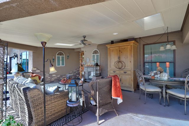 9909 Lorelei Lane NE, Albuquerque, NM 87111