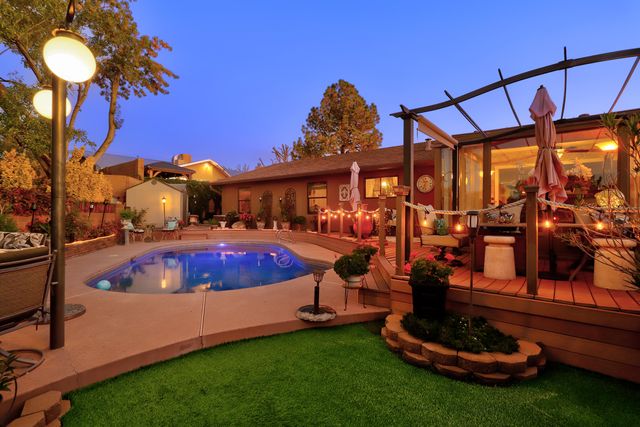 9909 Lorelei Lane NE, Albuquerque, NM 87111