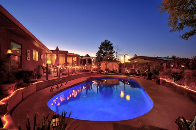 9909 Lorelei Lane NE, Albuquerque, NM 87111