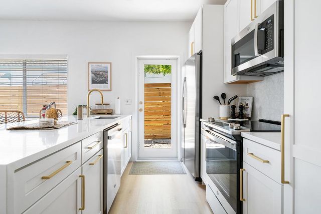 3300 Westview Avenue, West Palm Beach, FL 33407