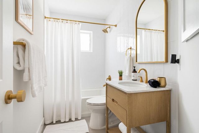 3300 Westview Avenue, West Palm Beach, FL 33407