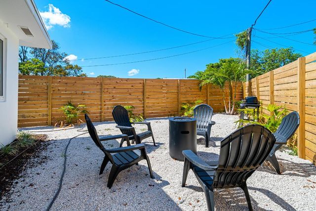 3300 Westview Avenue, West Palm Beach, FL 33407