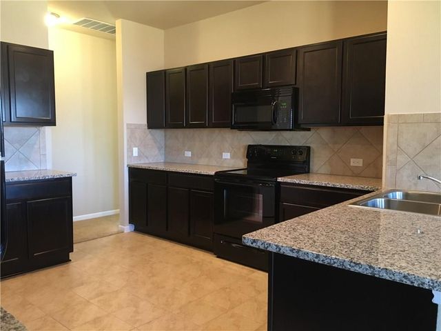 100 Navidad River DR, Hutto, TX 78634