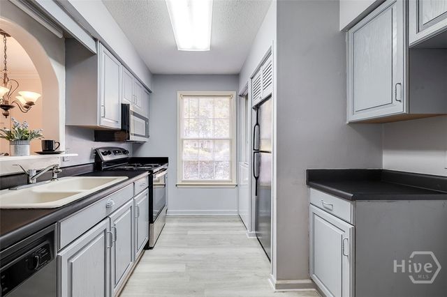 10 Scuppers Court, Savannah, GA 31410