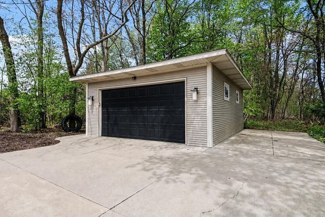 2785 56th Street SW, Wyoming, MI 49418