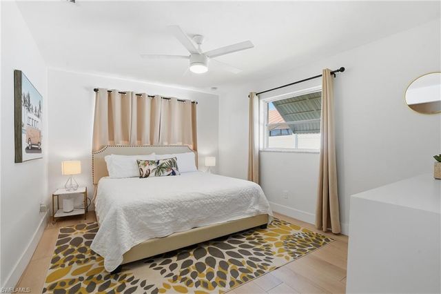 1432 Wellington CT, Cape Coral, FL 33904