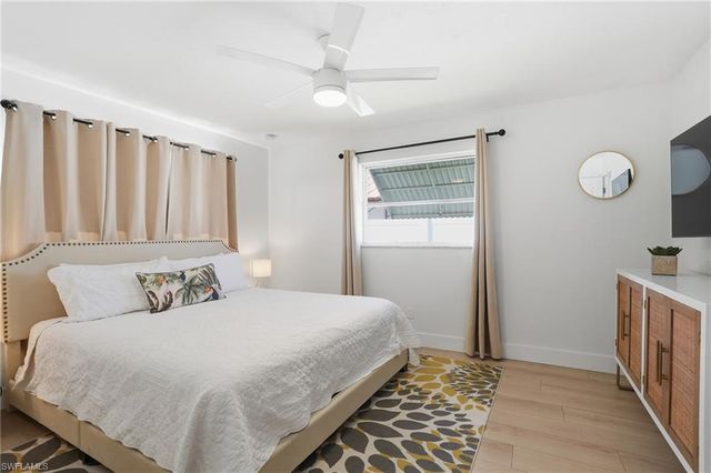 1432 Wellington CT, Cape Coral, FL 33904