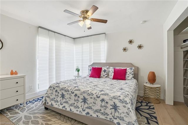 1432 Wellington CT, Cape Coral, FL 33904