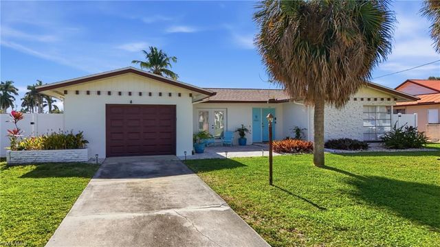 1432 Wellington CT, Cape Coral, FL 33904