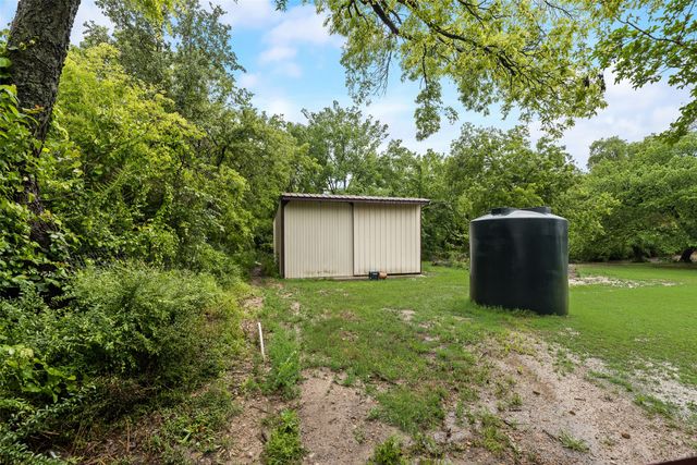 1809 N Trinity Road, Denton, TX 76208