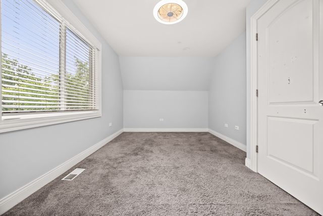 3940 Sunnyside Avenue, Brookfield, IL 60513