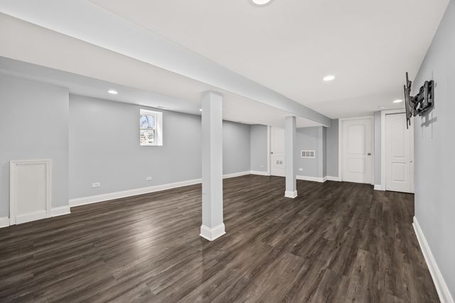 3940 Sunnyside Avenue, Brookfield, IL 60513