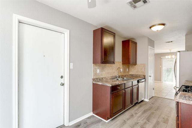 816 Russet Valley DR, Cedar Park, TX 78613