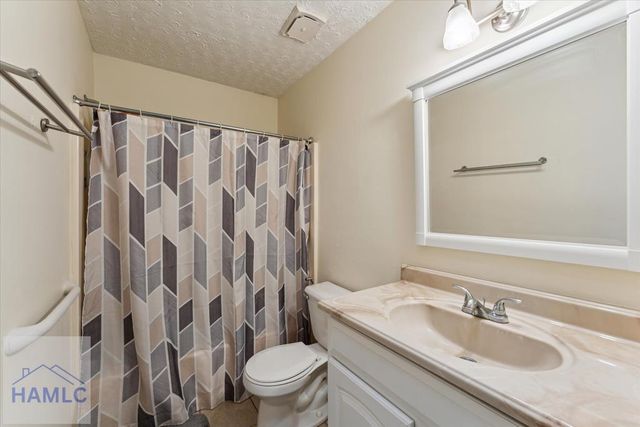 407 Simpson Street, Hinesville, GA 31313