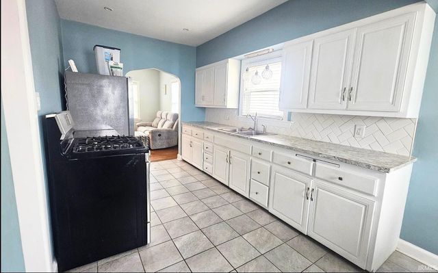 213 Van Dusen Avenue, Evansville, IN 47711