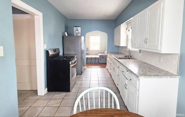 213 Van Dusen Avenue, Evansville, IN 47711