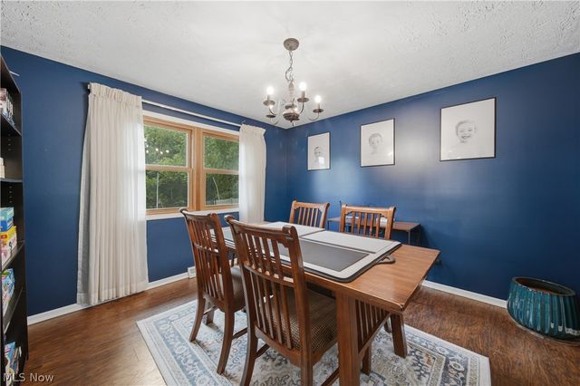 2681 Country Squire Street NW, Uniontown, OH 44685