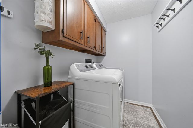 2681 Country Squire Street NW, Uniontown, OH 44685