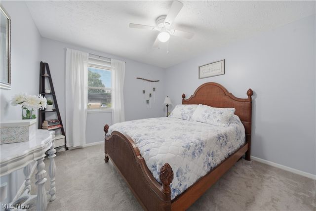 2681 Country Squire Street NW, Uniontown, OH 44685