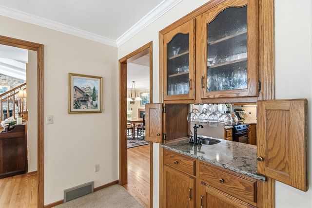 3341 N Chaucer Court, Janesville, WI 53545