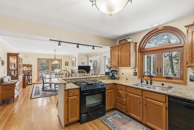 3341 N Chaucer Court, Janesville, WI 53545