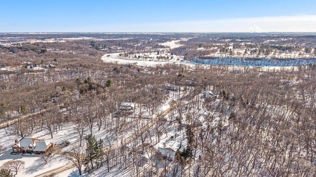 3341 N Chaucer Court, Janesville, WI 53545