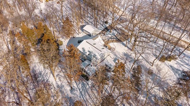 3341 N Chaucer Court, Janesville, WI 53545