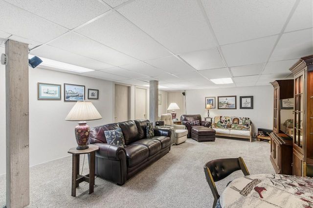 3341 N Chaucer Court, Janesville, WI 53545