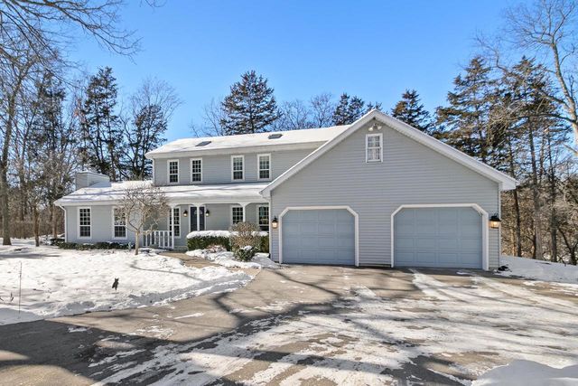 3341 N Chaucer Court, Janesville, WI 53545