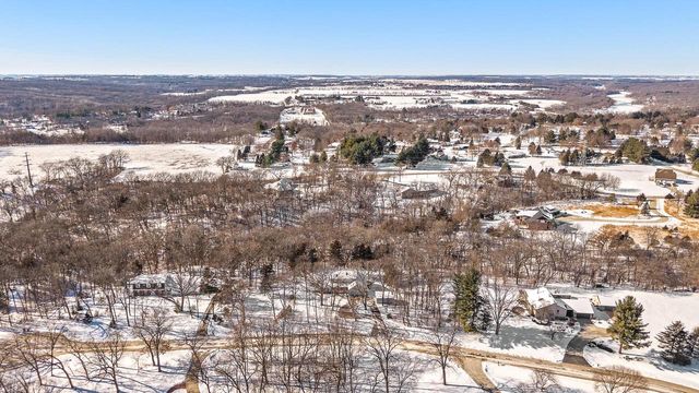 3341 N Chaucer Court, Janesville, WI 53545